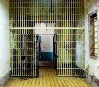  - On a tortur� dans les commissariats, les gendarmeries et les casernes�:  ��Le cri des supplici�s��