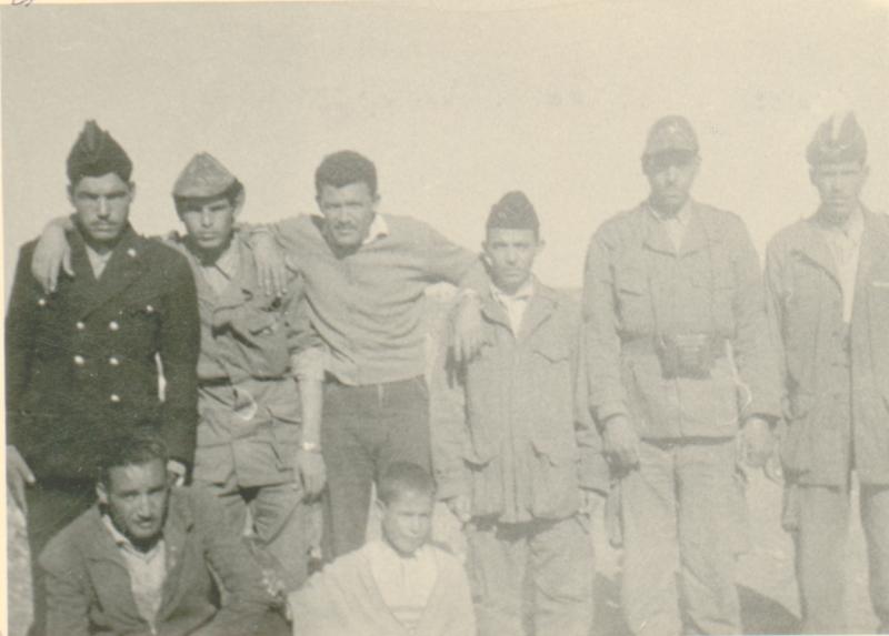 Toute l'Algerie - Hocine khomri et autres moudjahidines 