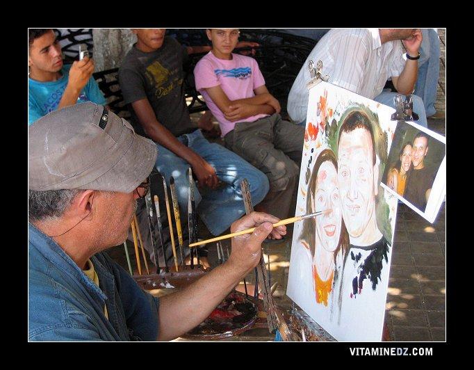 Bejaia - Les artistes peintres de la place Gueydon.