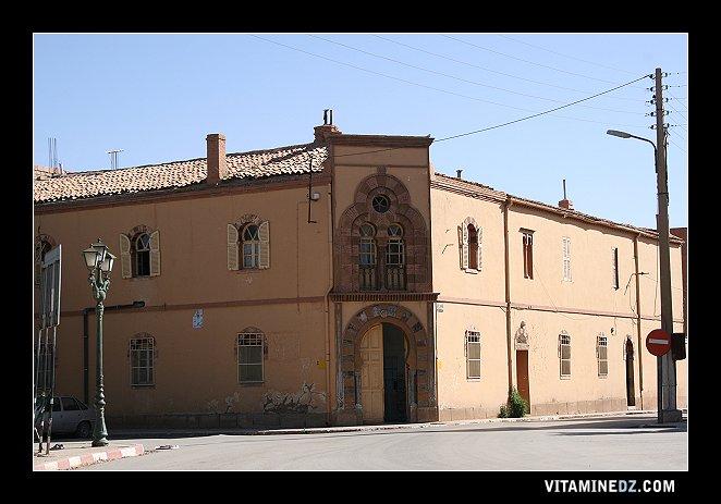  - Batisse coloniale de Bayadh ex G�ryville