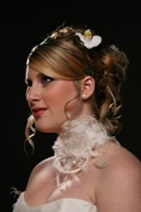 Robes de mariée et coiffure