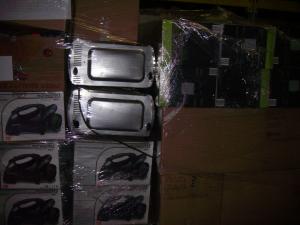 un camion complet de déstockage de materiel électrique et électroménager d'origine de l'Allemagne