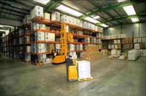 Centre commercial en électroménager et ameubl.