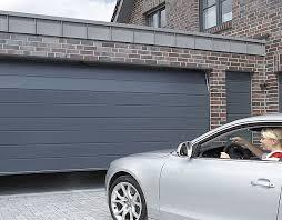 la porte de garage sectionnelle