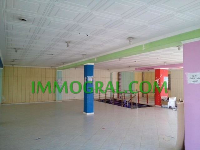Location local commercial de 440 m², Reghaia, Alger