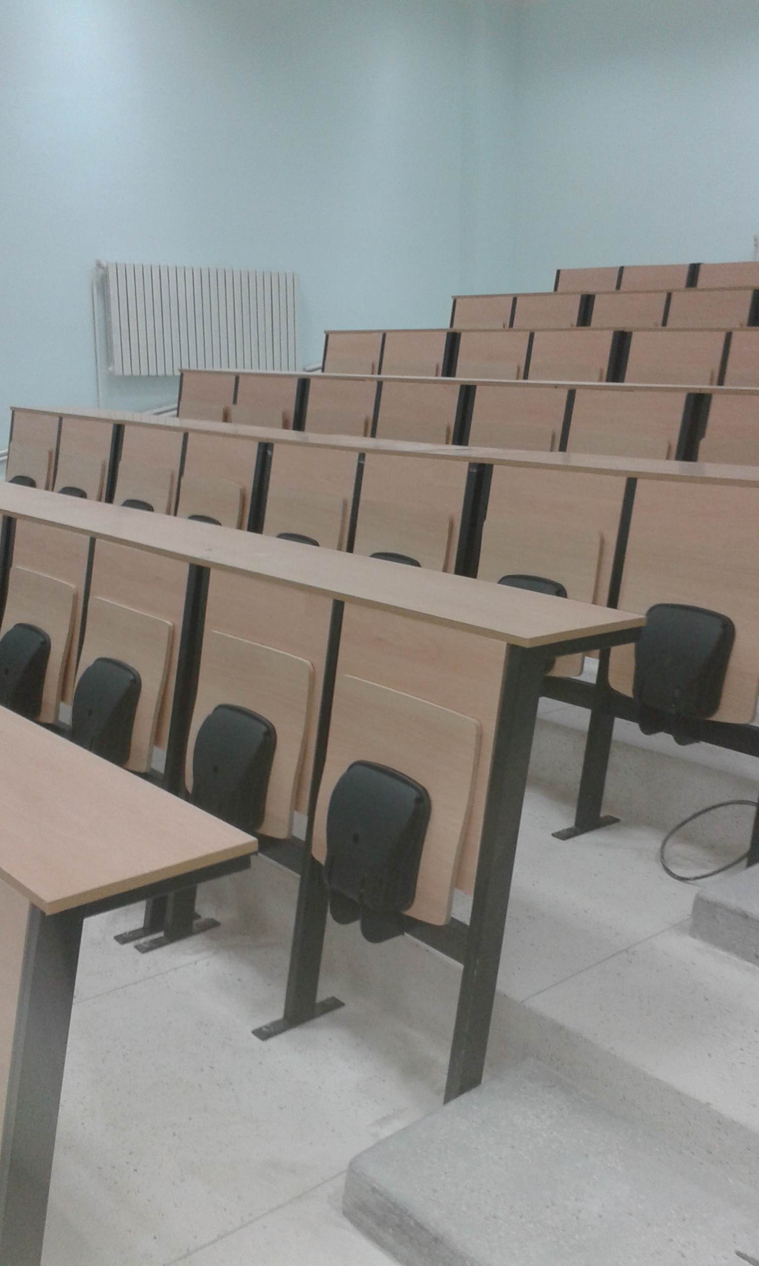 fabrication de fauteuil et chaise pour salle de conference  cinema et amphi