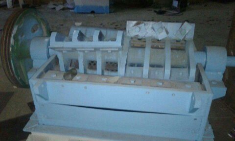 Broyeur pour tout genre de plastique , produit local 100%