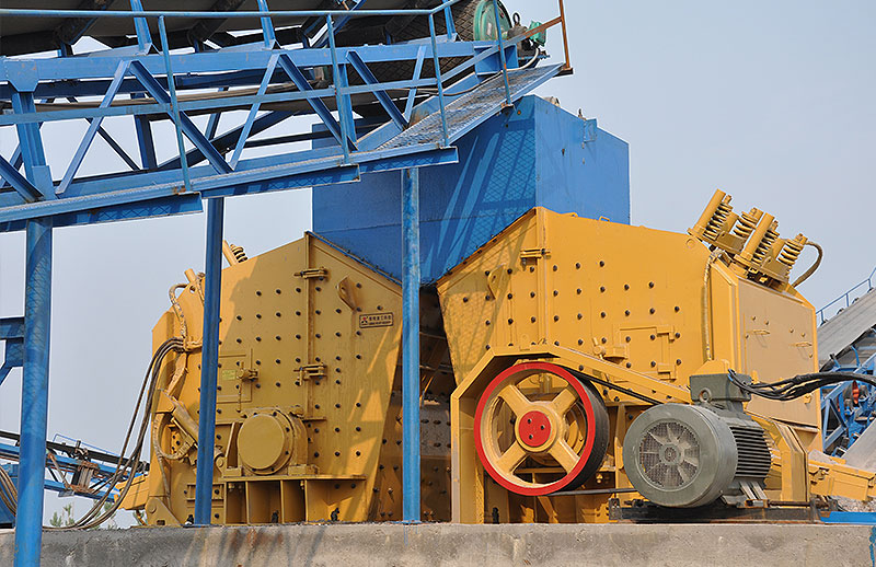 Concasseur / broyeur à percussion européen 200 T/H