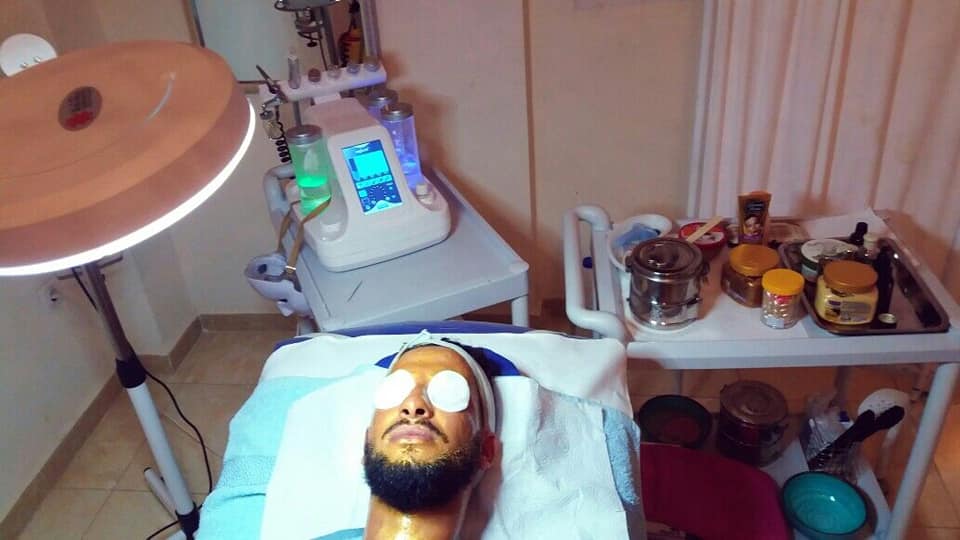 مركز العناية الجسدية - باب الزوار