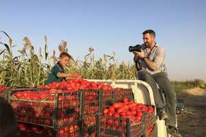 Êtes-vous un vidéaste ou un photojournaliste qui souhaite couvrir un sujet social, économique, politique ou culturel d'une manière photojournaliste ?