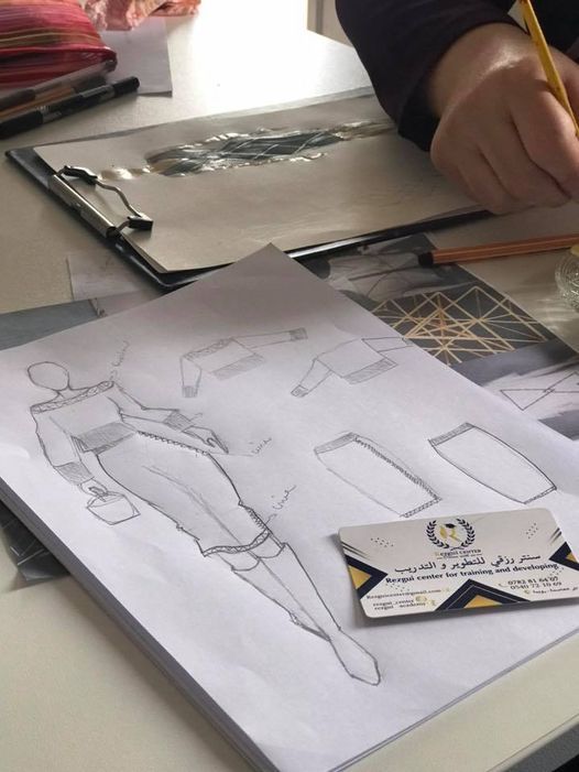 Fashion designer دورة تصميم الازياء