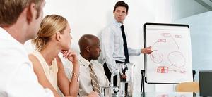 Cherchons chef d’équipe formateur, d’expérience dans le domaine marketing, commercial.