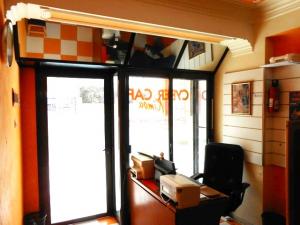 Vend Beau Local Commercial à Coté Djezzy, Cité Seghir, Bejaia Ville