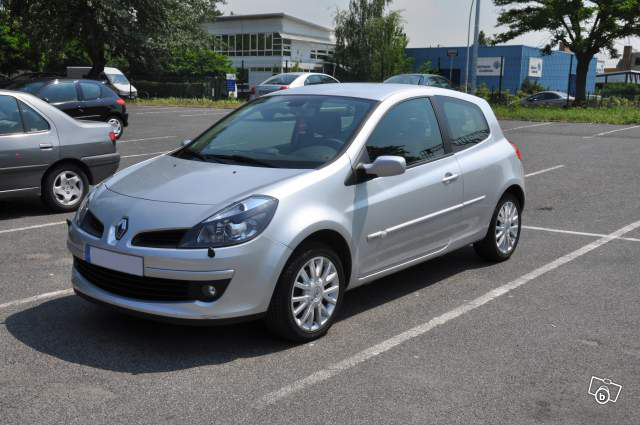 LOCATION DE VEHICULE AEROPORT DE BEJAIA ET CENTRE