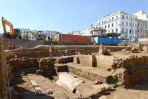 COLLOQUE INTERNATIONAL SOUS LE THEME : LA RECHERCHE ARCHEOLOGIQUE EN ALGERIE. ETAT DES LIEUX- ENJEUX ET PERSPECTIVES ( TIPASA, 14- 16 DECEMBRE 2021).