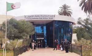 Événement   L'Algérie accueille depuis samedi 19 novembre 2022 le Premier Salon des Sciences Sociales