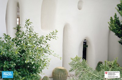 HOMMAGE À POUILLON - EXPOSITION PHOTOGRAPHIQUE DE LEO FABRIZIO AUTOUR DE L'ŒUVRE DE FERNAND POUILLON