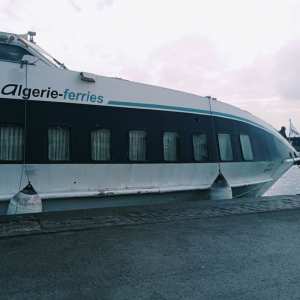 Nouvelle ligne maritime entre la ville d'Oran et de Mostaganem