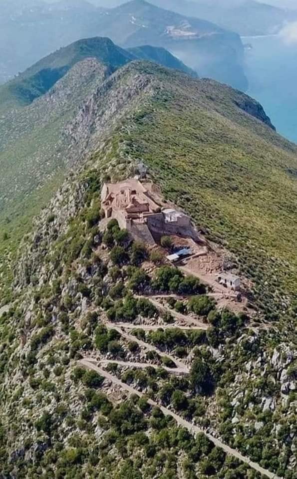 سيتم غلق الطريق المؤدي نحو قمة يما ڨورايا