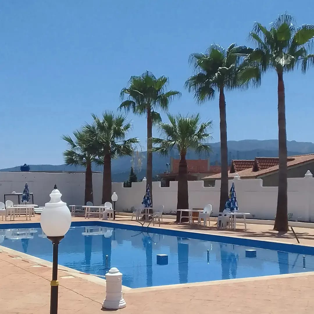 Auberge piscine Vescera Elmilia