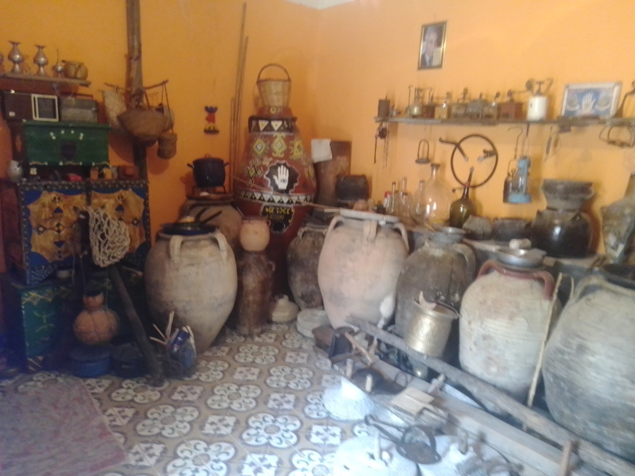 Objets traditionnels a vendre