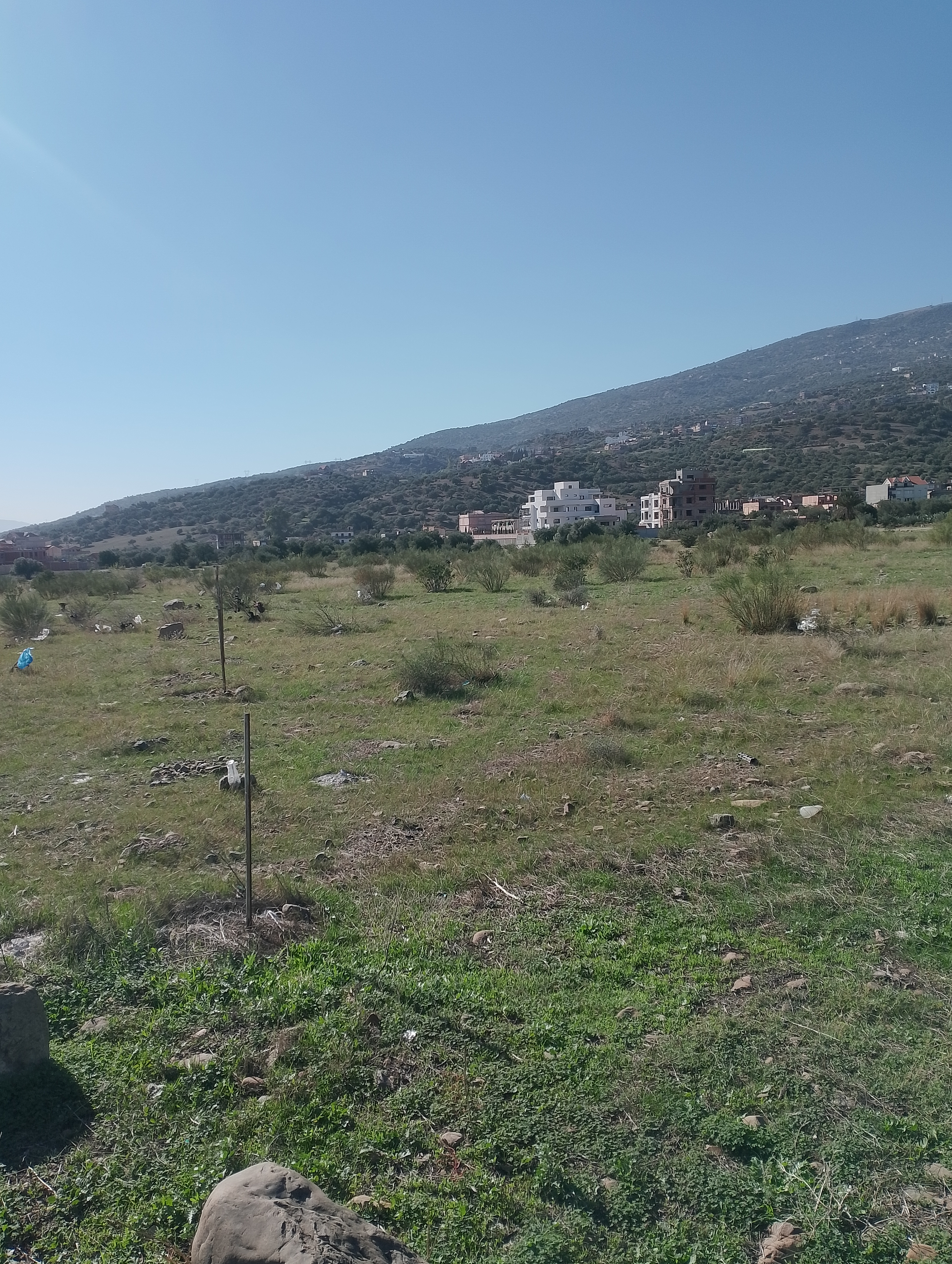 Proposition de vente de terrain – Azaghar Nord (Akbou)