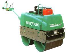 Location d’un Rouleau Compacteur et une Coupeuse d’Asphalte