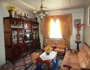 Vend Un F3 Propre et Refait à Neuf à Ihéddadéne, Bejaia Ville.