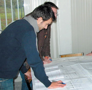 Assistante et architectes résidents à Oran