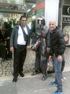 البحث عن مفقودين باليونان