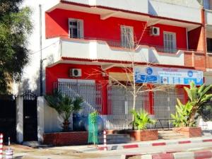 Louons belle villa Commerciale a  Bejaia Centre