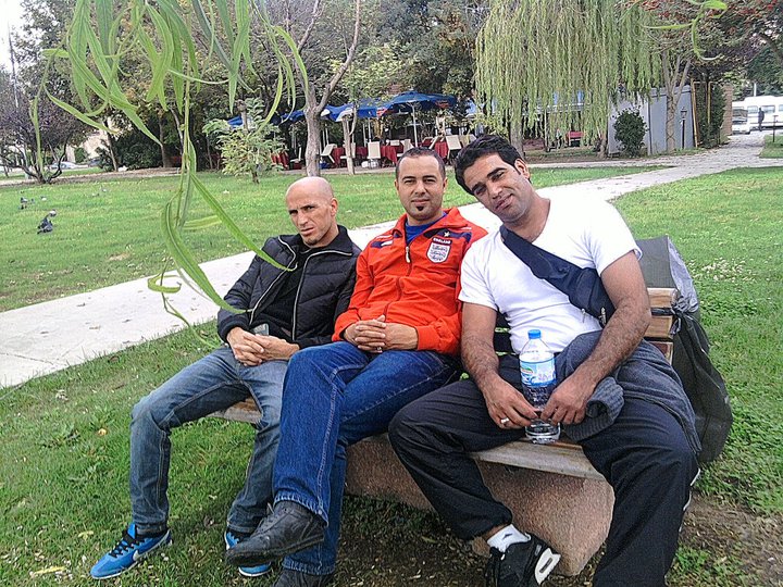 البحث عن مفقودين باليونان