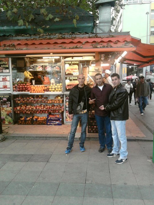 البحث عن مفقودين باليونان