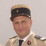 Culture : BLIDA, Tournage de scènes du film “Mon colonel” à la place du 1er-Novembre.