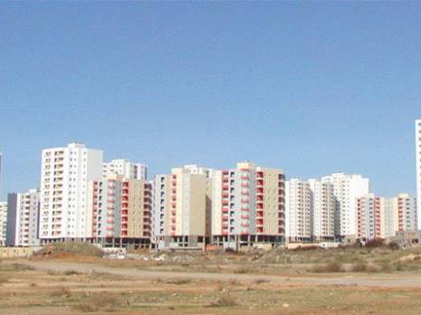 10 000 logements pour 14 000 souscripteurs de 2001                                Relance du programme de «la location ventes AADL»