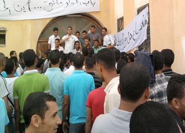 طلبة الهندسة المدنية بجامعة جيجل يطالبون بضمانات كتابية                                أعلنوا مواصلتهم للإضراب وهددوا بالتصعيد