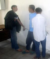 Trois malfaiteurs neutralisés par la police Vols et agressions à l'arme blanche