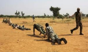 النائب ميمون محمد سالم من أعيان قبيلة  تاجاكانت  بتندوف ل”البلاد : “التدخل الفرنسي في مالي سيجر الجزائر إلى قلب المعركة