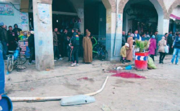 الأعمدة الكهربائية تتهاوى بقلب مدينة سيدي بلعباس أياما بعد حادثة مقتل طالبة جامعية