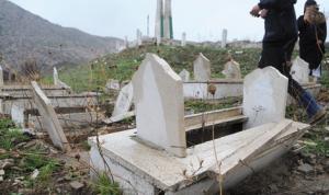 Symboles de la révolution abandonnés et/ou profanés