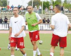 نساخ وإيينغا يغيبان وبن شوية يعول على عودة مسعود وزاوي جمعية الشلف - مولودية الجزائر