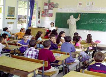 مشروع إنجاز مدرسة نموذجية بالمقاطعة الخامسة قريبا بالأغواط احتضنته قاعة الاجتماعات بدار بلدية حاسي الرمل