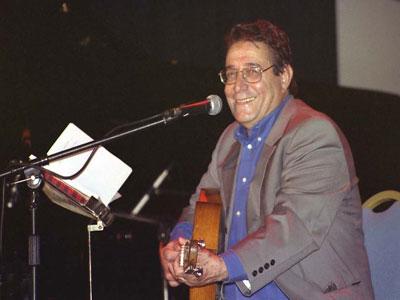 Le Diwan de Guerouabi bientôt mis à la disposition des chercheurs Vibrant hommage au chanteur chaâbi à Paris