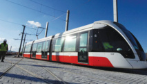UNE SOLUTION AUX PROBLEMES DE TRANSPORT URBAIN : Mise en service du tramway d'Oran le 1er mai