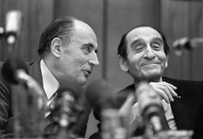 La faiblesse de la IVème république face à la guerre d’Algérie.