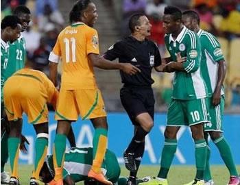 Haïmoudi réalise un rêve de 25 ans! MEILLEUR ARBITRE AFRICAIN EN 2012