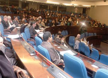 برلماني يستعمل نفوذه للإستيلاء على قطعة أرضية بالمسيلة خصصتها بلدية بوسعادة لإنجاز محطة لنقل المسافرين