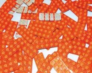 توقيف ثلاثة أشخاص بحوزتهم 16200 قرص مهلوس بتيارت