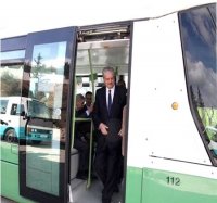 Sellal inspecte le chantier du tramway de Constantine et supervise le lancement des travaux d'un hôtel Marriott