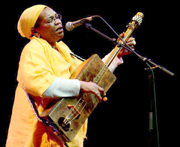 Gnawi Hasna El-Becharia à la croisée des sonorités